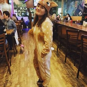 Meet your Posher, Tory